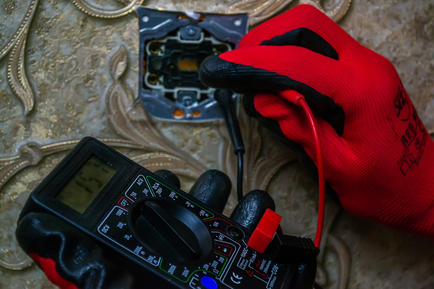 Problem niestabilności napięcia w instalacjach fotowoltaicznych