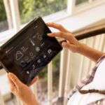 Problemy z synchronizacją sterowników w systemie inteligentnego domu – diagnostyka i rozwiązania
