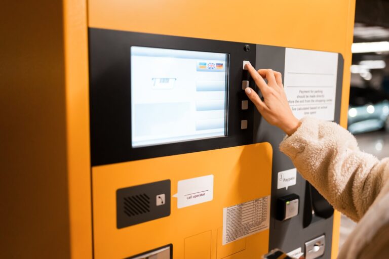 Innowacyjne systemy zarządzania energią w centrach handlowych