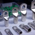 Jak wybrać i zastosować końcówki kablowe w instalacjach elektrycznych