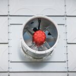 Problem niewłaściwego działania wentylatora łazienkowego z czujnikiem wilgotności