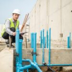 Jak wybrać odpowiednie rury do instalacji kanalizacyjnej w budynku mieszkalnym